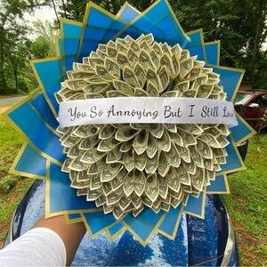 Money Bouquet 💐
$40 Bouquets for $95